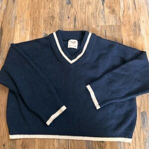 Abercrombie V-Neck sweater